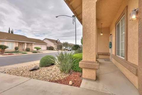 Exterior - 3501 Red Maple Dr, Modesto, CA 95355 photo 3 of 9