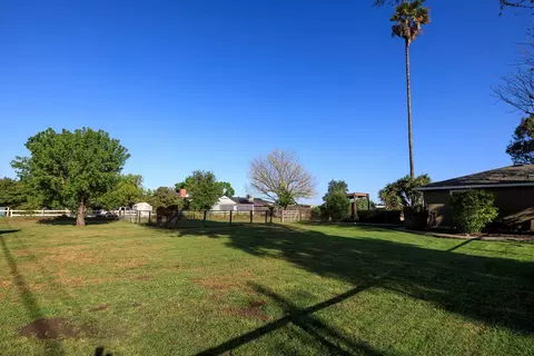 Exterior - 29209 Orange Ave, Escalon, CA 95320 photo 18 of 22