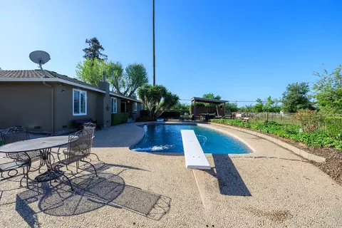 Exterior - 29209 Orange Ave, Escalon, CA 95320 photo 14 of 22