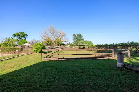 Exterior - 29209 Orange Ave, Escalon, CA 95320 photo 22 of 22