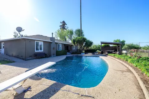 Exterior - 29209 Orange Ave, Escalon, CA 95320 photo 13 of 22
