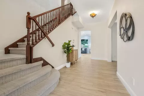 Entry Way - 1455 Montauban Ct, Tracy, CA 95304 photo 2 of 4