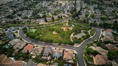 View/Area - 1455 Montauban Ct, Tracy, CA 95304 photo 6 of 7
