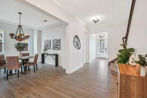 Entry Way - 1455 Montauban Ct, Tracy, CA 95304 photo 3 of 4