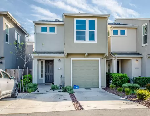 2270 Monte Cassino Ln, Sacramento, CA 95825