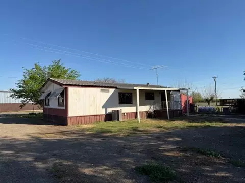 2112 Fig Ave, Patterson, CA 95363 photo 2