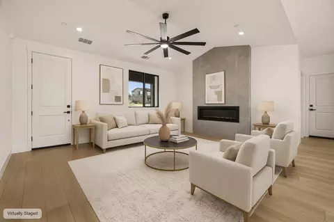 1860 Norwood Dr, Paradise, CA 95969