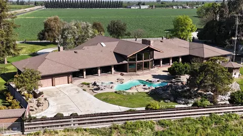 24916 S Manteca Rd, Manteca, CA 95337 photo 5