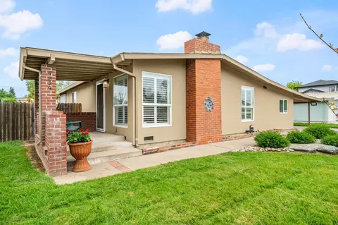 4829 Saint Lynn Ln, Carmichael, CA 95608 photo 5