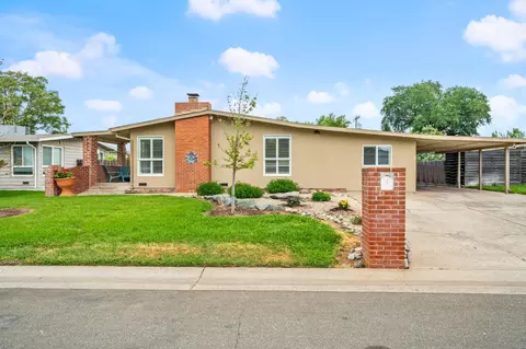 4829 Saint Lynn Ln, Carmichael, CA 95608 photo 2