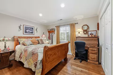 Bedroom - 3000 Pleasant Oak Rd, Placerville, CA 95667 photo 4 of 7