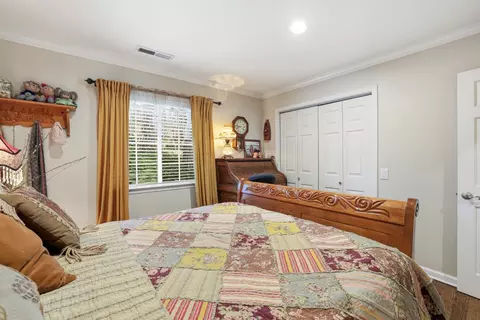 Bedroom - 3000 Pleasant Oak Rd, Placerville, CA 95667 photo 5 of 7