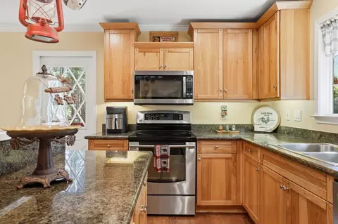 Kitchen - 3000 Pleasant Oak Rd, Placerville, CA 95667 photo 3 of 4