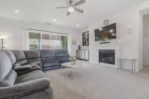 4691 Freesia Cir, Roseville, CA 95747