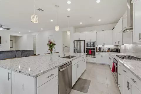 4691 Freesia Cir, Roseville, CA 95747