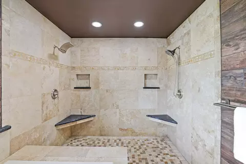 Bath - 5726 Butler Rd, Penryn, CA 95663 photo 4 of 6