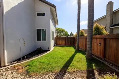 Exterior - 227 Van Dyken Way, Ripon, CA 95366 photo 5 of 22