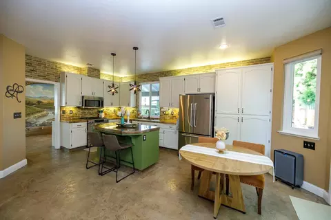 Kitchen - 227 Van Dyken Way, Ripon, CA 95366 photo 2 of 8
