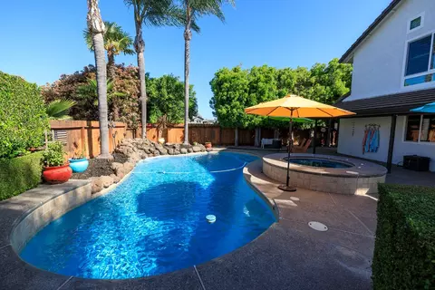Exterior - 227 Van Dyken Way, Ripon, CA 95366 photo 15 of 22