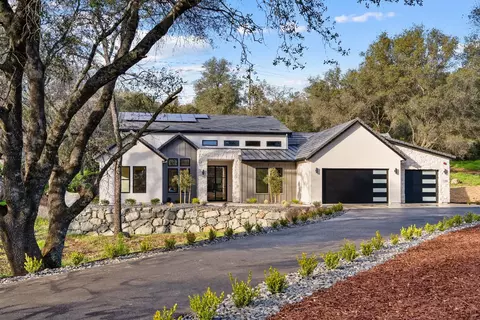 7569 Old Pear Hill Ln, Penryn, CA 95663