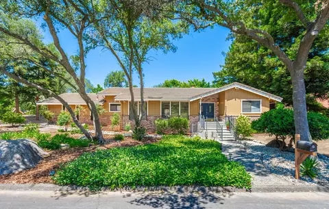 8498 E Hidden Lakes Dr, Granite Bay, CA 95746