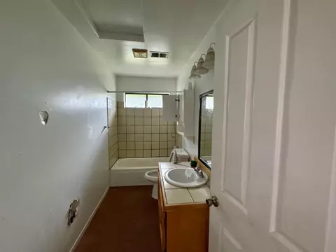 Bath - 364 Bargers Ct, San Andreas, CA 95249 photo 2 of 2