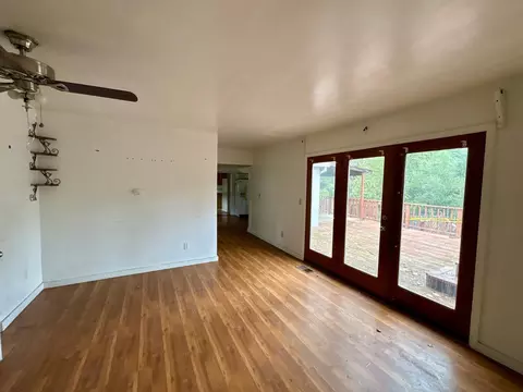 Living - 364 Bargers Ct, San Andreas, CA 95249 photo 1 of 3