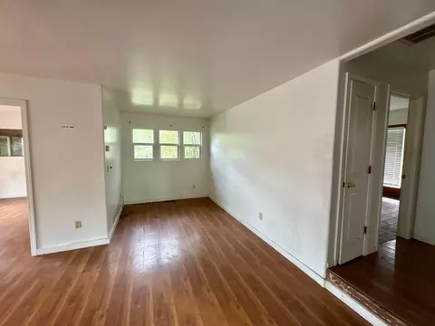 Living - 364 Bargers Ct, San Andreas, CA 95249 photo 2 of 3