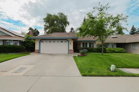 851 Fordham Dr, Woodland, CA 95695