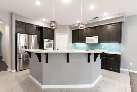 Kitchen - 3604 Hillglen Ave, Modesto, CA 95355 photo 2 of 4