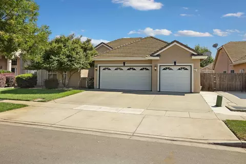 Exterior - 3604 Hillglen Ave, Modesto, CA 95355 photo 4 of 15