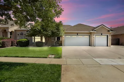 Exterior - 3604 Hillglen Ave, Modesto, CA 95355 photo 2 of 15