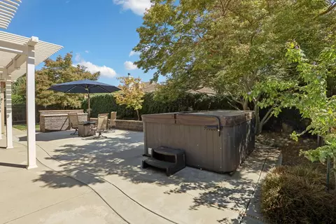 Exterior - 3604 Hillglen Ave, Modesto, CA 95355 photo 7 of 15