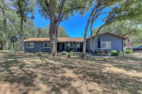 17730 Minnow Way, Penn Valley, CA 95946