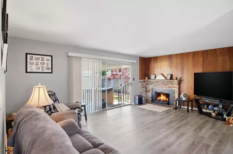 Living - 524 Ribier Ave, Modesto, CA 95350 photo 1 of 2