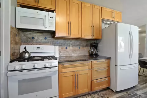 Kitchen - 42 C St, Galt, CA 95632 photo 3 of 4