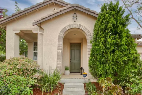 2128 Ragen Pl, Woodland, CA 95776