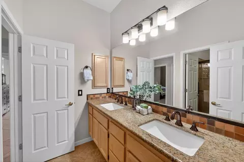 Bath - 1817 Titian Ct, Davis, CA 95618 photo 9 of 9
