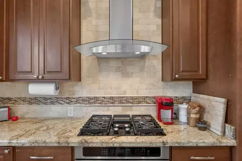 Kitchen - 1817 Titian Ct, Davis, CA 95618 photo 5 of 6