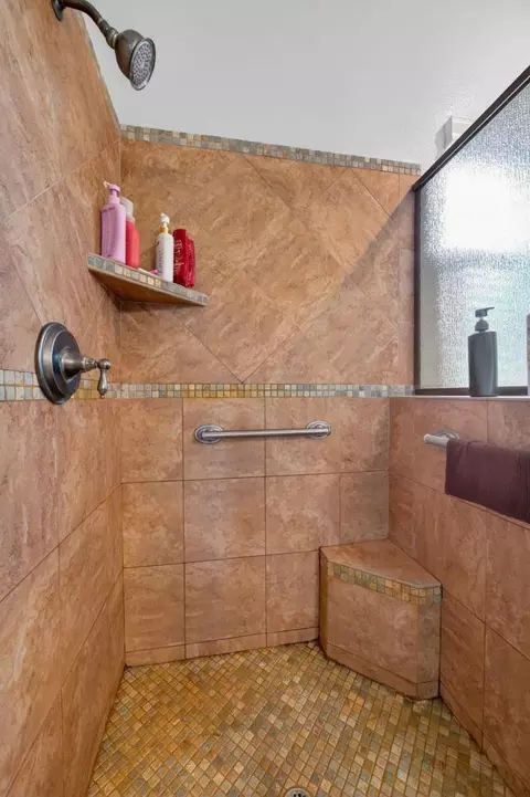 Bath - 1817 Titian Ct, Davis, CA 95618 photo 4 of 9