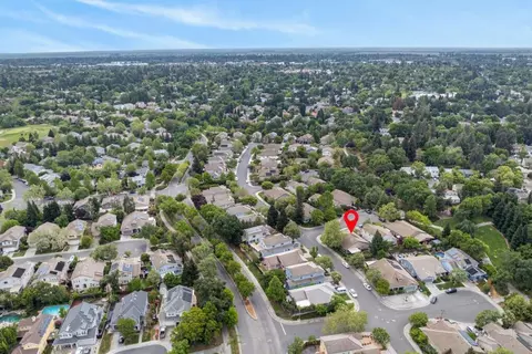 View/Area - 1817 Titian Ct, Davis, CA 95618 photo 7 of 7