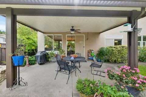 Exterior - 1817 Titian Ct, Davis, CA 95618 photo 4 of 10