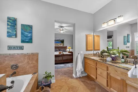 Bath - 1817 Titian Ct, Davis, CA 95618 photo 6 of 9