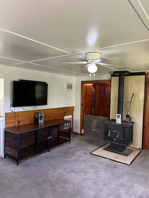 Living - 3085 Texerna Ct, Placerville, CA 95667 photo 3 of 5