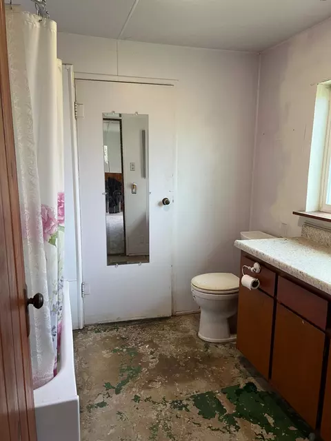 Bath - 3085 Texerna Ct, Placerville, CA 95667 photo 2 of 2