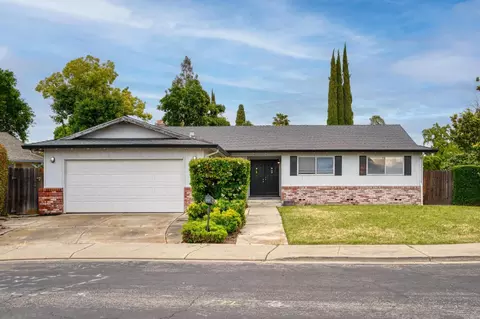 2573 Bunkerhill Dr, Stockton, CA 95209