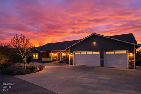 13838 Bowman Rd, Pine Grove, CA 95665