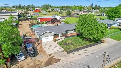 View/Area - 229 W Delano St, Elverta, CA 95626 photo 3 of 6