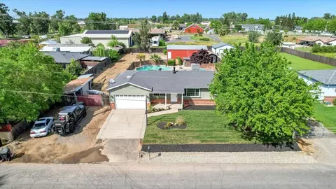 View/Area - 229 W Delano St, Elverta, CA 95626 photo 4 of 6