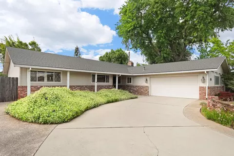Exterior - 1150 Junewood Ct, Lodi, CA 95242 photo 4 of 12